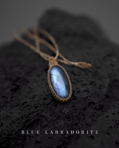 Sand & Stone Necklace - Blue Labradorite